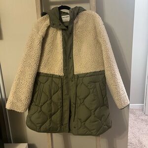 Old Navy Olive and Cream Quilted Jacket